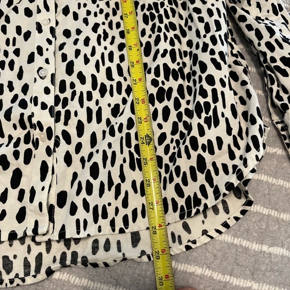 crown & ivy | Scattered Dot Shirt cow animal print cotton button down - Picture 4 of 6